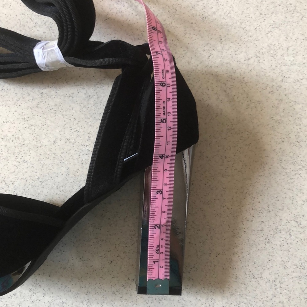 Adorable Velour Ankle Wrap Block heels - Picture 7 of 8